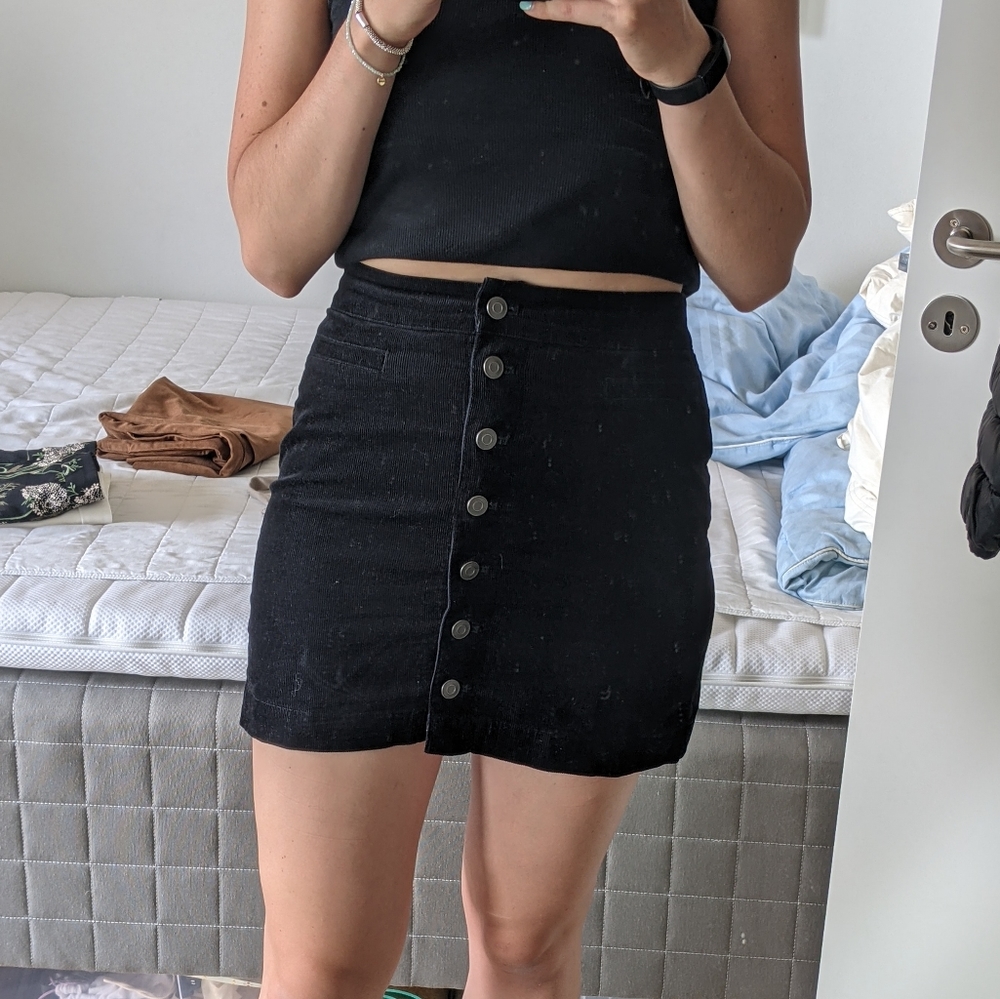Aritzia corduroy mini skirt